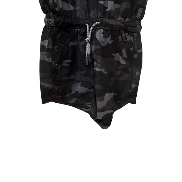 Athleta Girl Black & Gray Camo Sleeveless Romper S 7 Polyester Spandex Elastic W - Picture 2 of 6